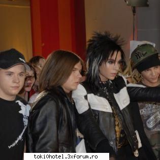 bill si`a facut suvite!! si`a facut suvitze blonde!!! deci nu`mi vine cred..!!! asta era ultimu`